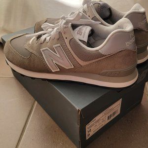 New Balance 574 Core Sneaker, Grey, WL574EG, Women's 10 or Men's 9